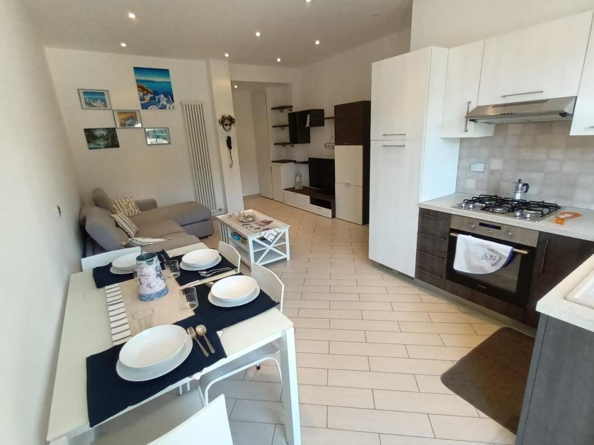 Appartamento Con Stupenda Vista Mare Zona Bristol Rapallo Luaran gambar